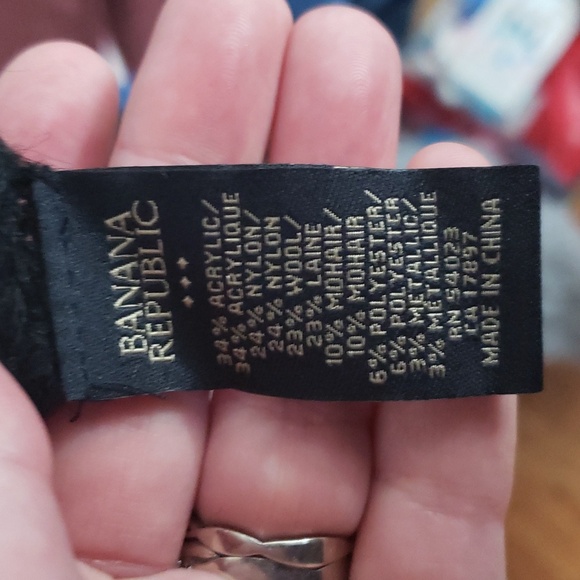 Banana Republic Scarf - Picture 3 of 4